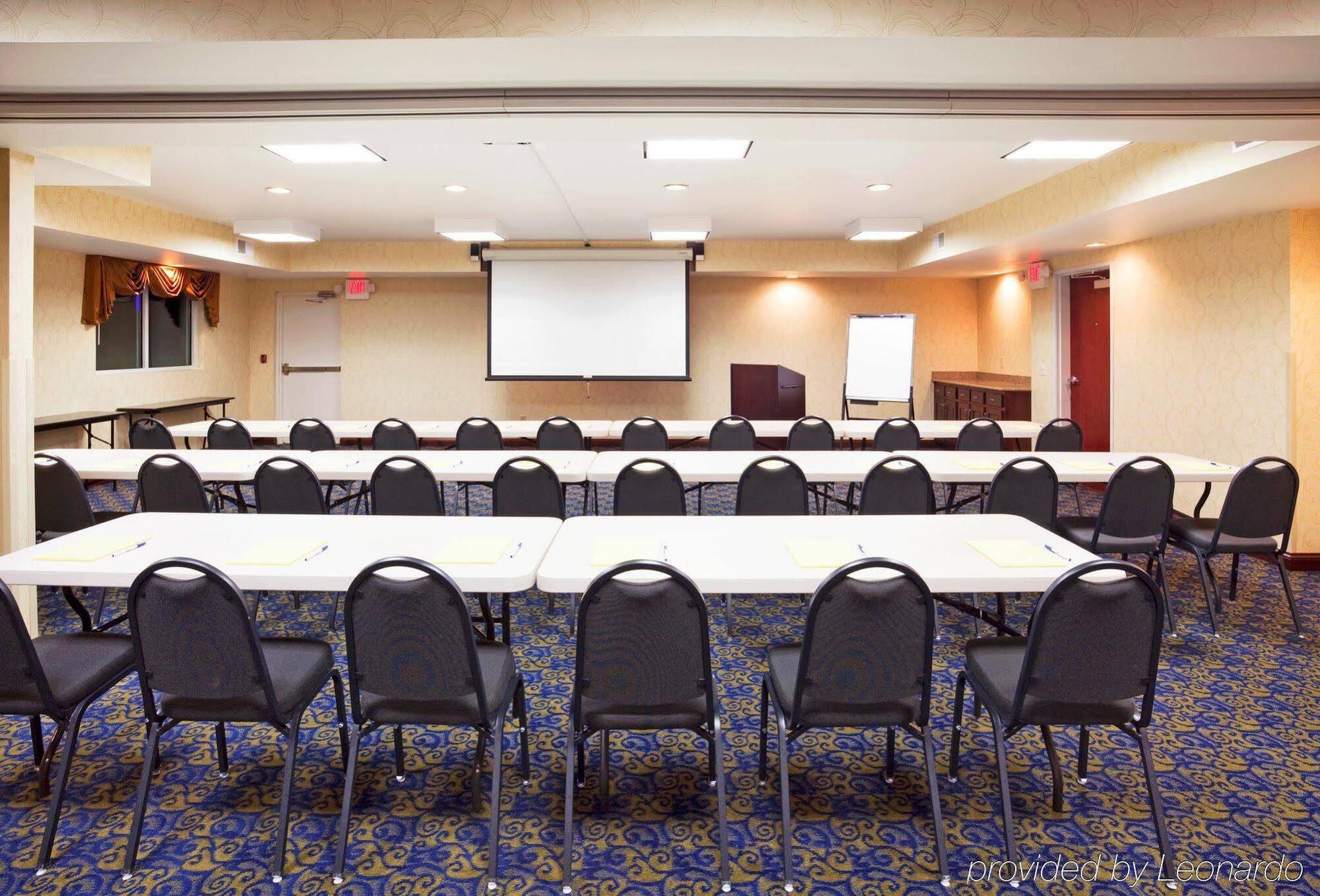 Holiday Inn Express Hotel & Suites Cincinnati Southeast Newport By Ihg Bellevue Exterior foto